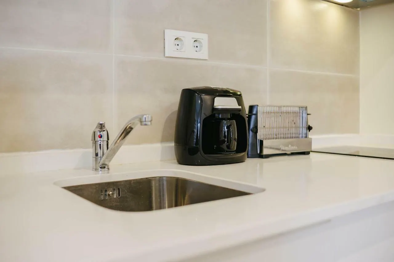 Rent4Rest Lisbon Downtown Tiny Studio Apartments