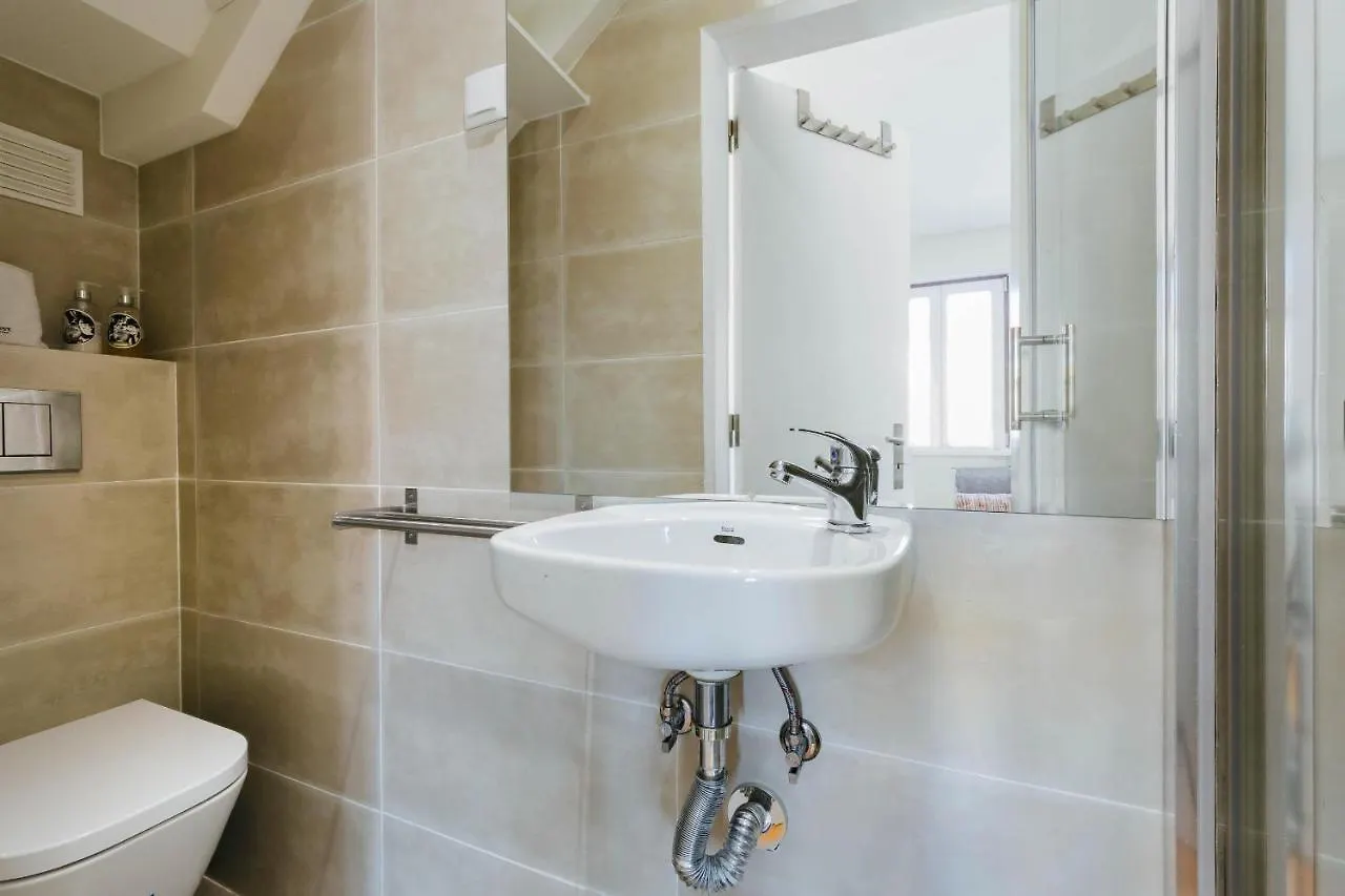Rent4Rest Lisbon Downtown Tiny Studio Apartments 0*,  Portugal