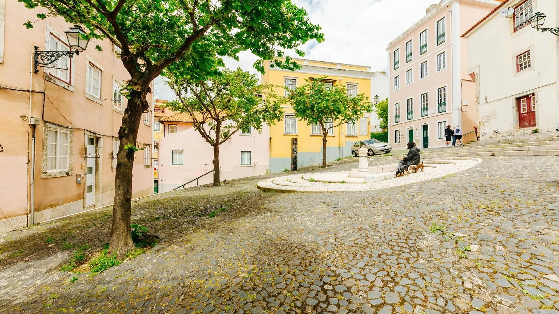 Rent4Rest Lisbon Downtown Tiny Studio Apartments Portugal